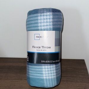 Mainstays Soft Blue Checkered Fleece Throw